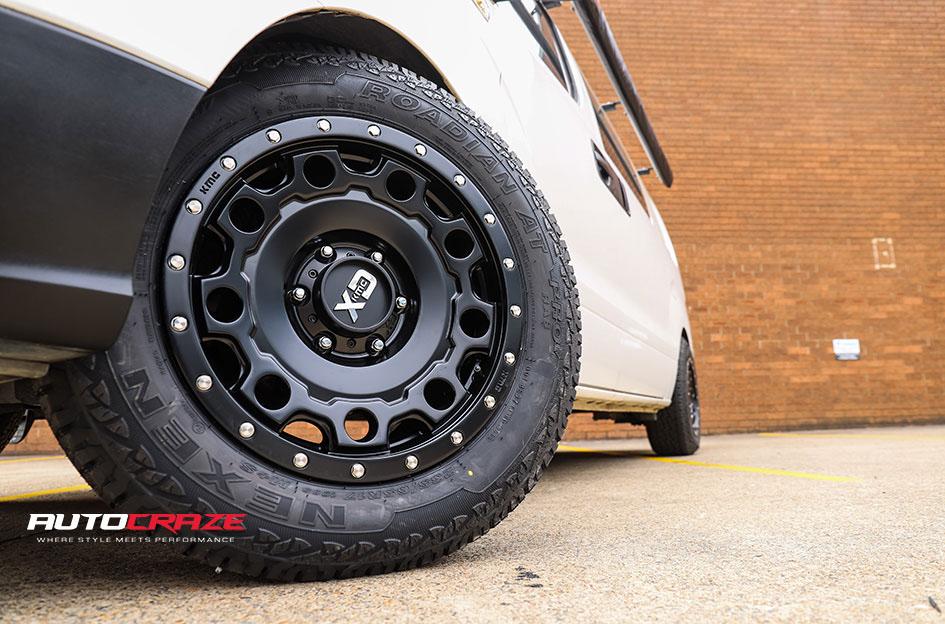 HYUNDAI-ILOAD-HOLESHOT-XD-SATIN-BLACK